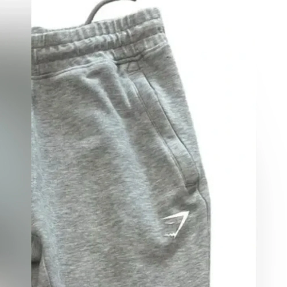 Size small gray gymshark joggers in excellent like-new condition